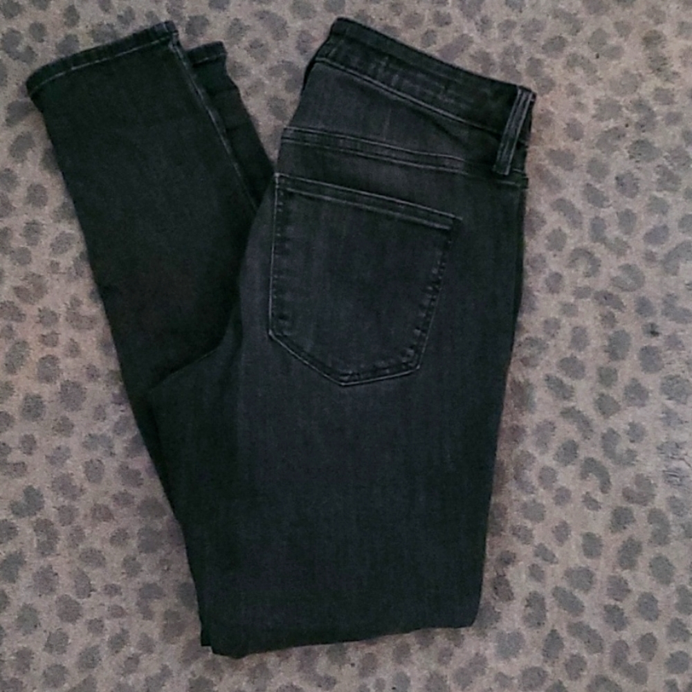 Universal Thread sz 6 grey jeans